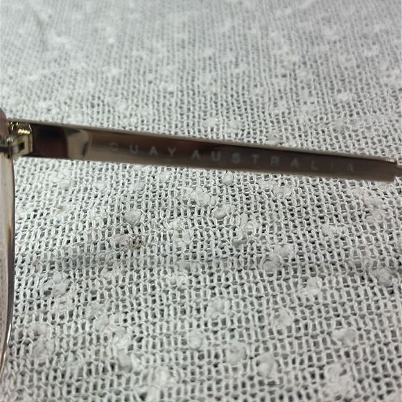 QUAY AUSTRALIA Steal A Kiss 111 Crystal Light Pink Gradient Cat Eye Sunglasses - Picture 8 of 10